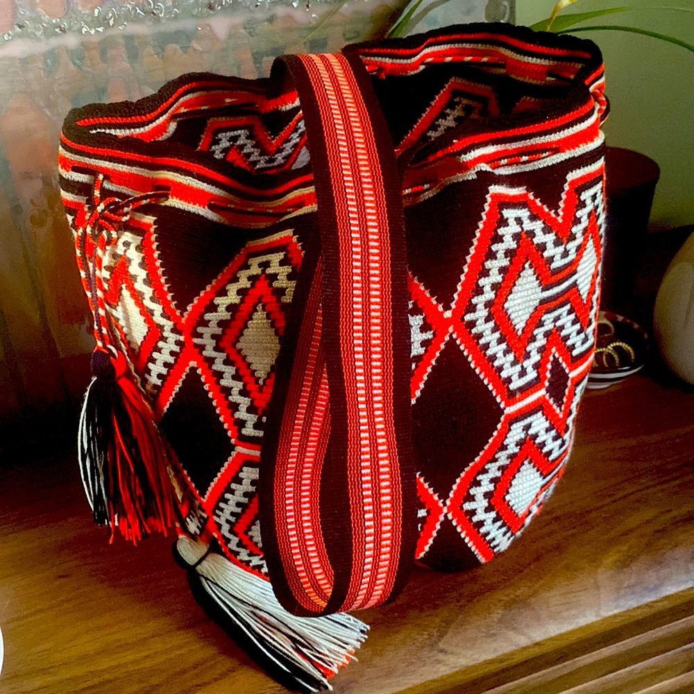 Hand woven cloth bucket bag